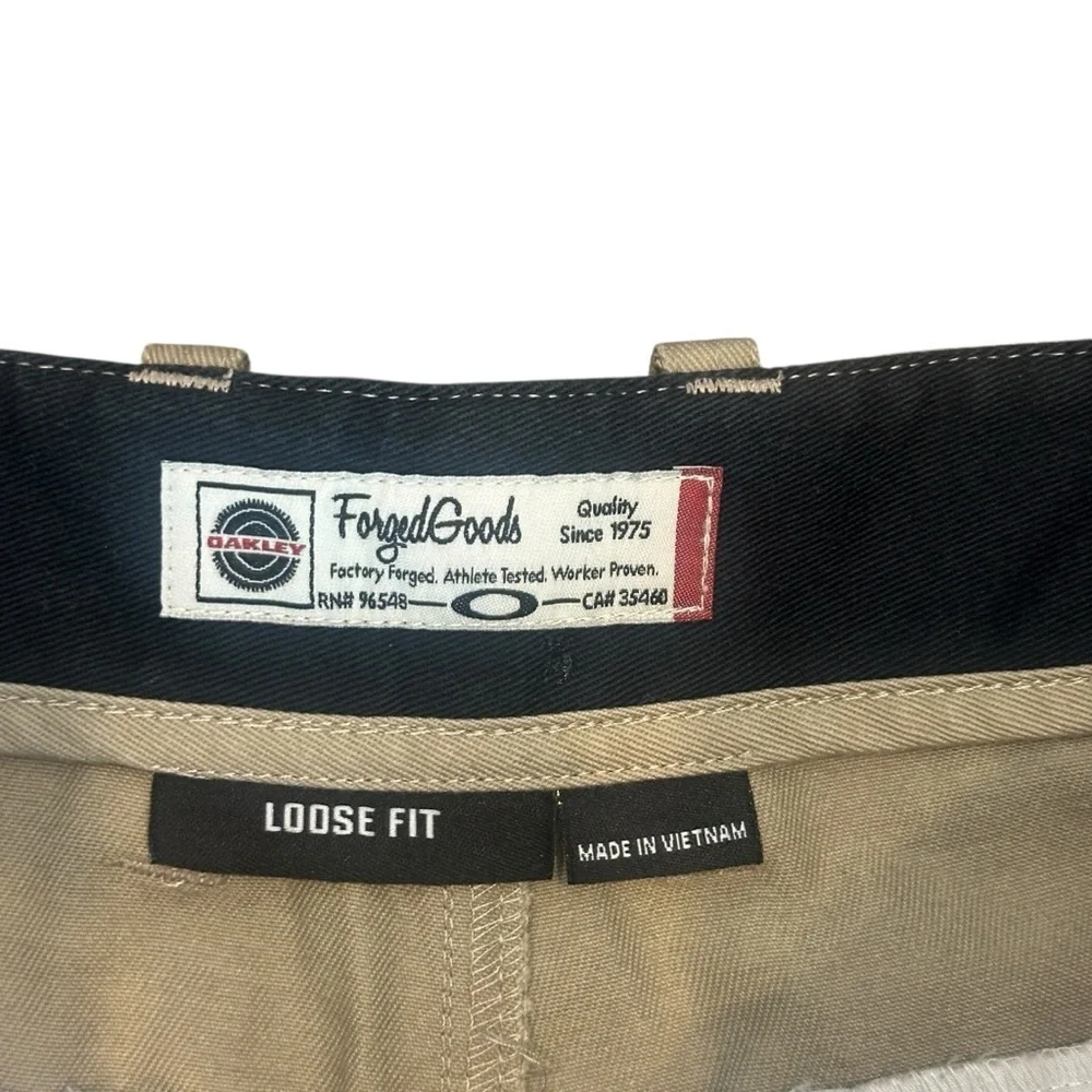 VTG ‘09 Oakley Forged Goods Loose Fit Work Pants Khaki Tan Men 34x32 Y2K Skate